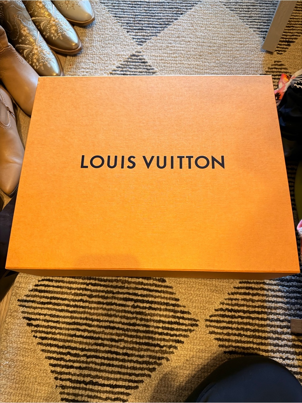 Louis Vuitton Monogram Canvas Shoulder Hobo with Red-Trim Handle - Picture 2 of 9